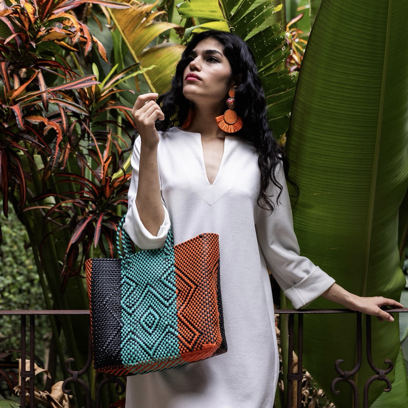 Viva la Vida 幾何学模様 メルカドバッグ VIVA LA VIDA】旅する